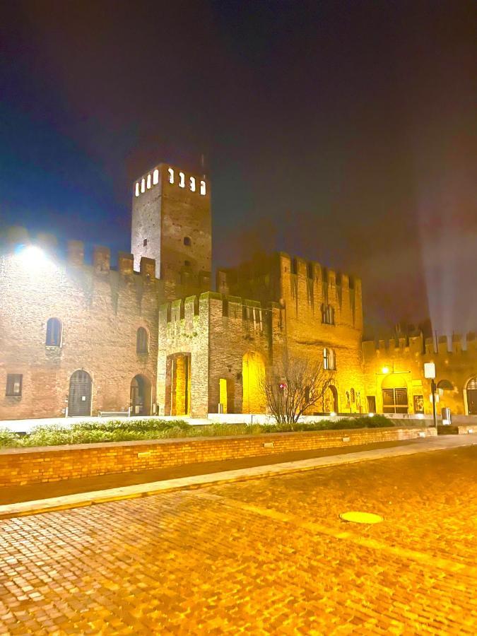 Ca' Del Sole - Attico Panoramico In Centro Storico Apartman Montagnana Kültér fotó